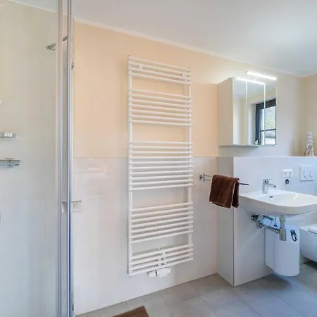 Ruegen 22 Alt Reddevitz